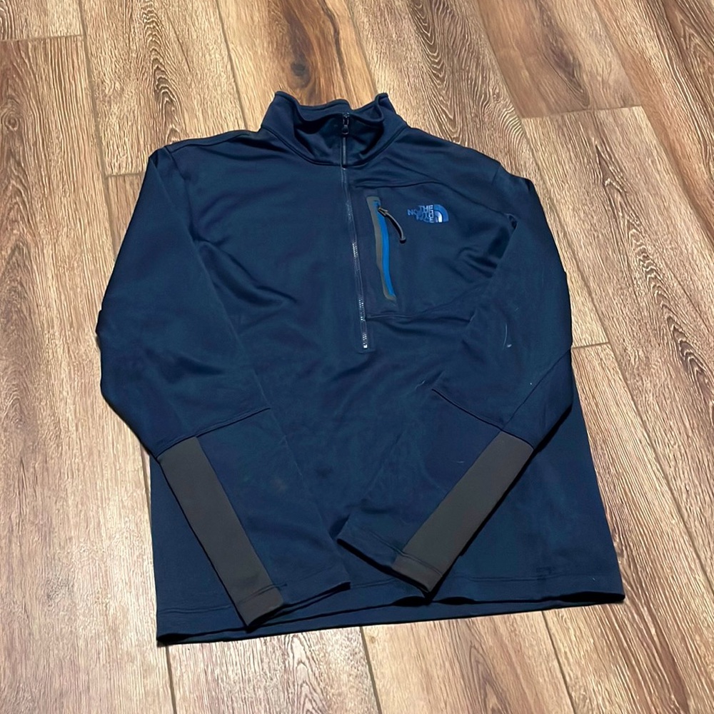 Mens north face quarter zip up.